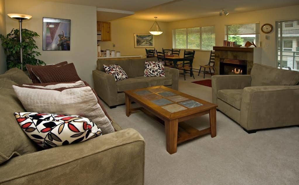 Westwind Properties At Valhalla Whistler Zewnętrze zdjęcie